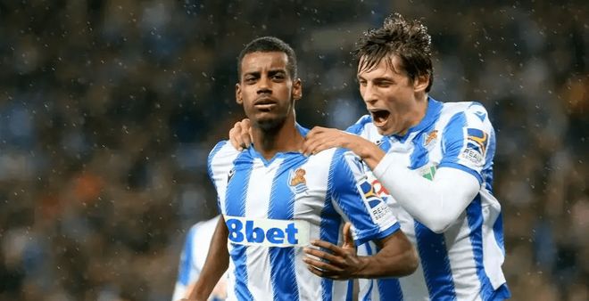 靠近自己的 靠近自己的