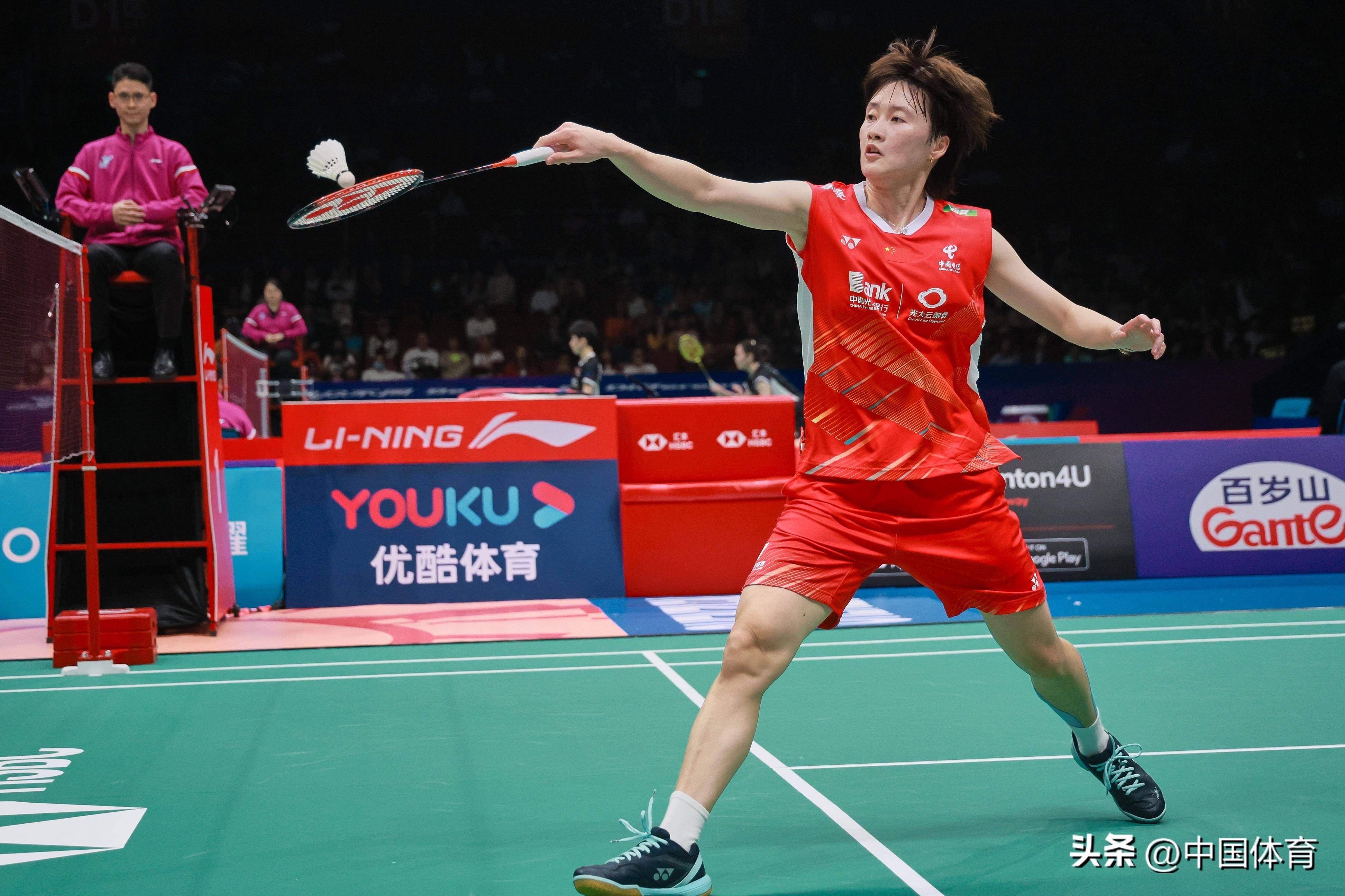 提到西蒙斯 提到西蒙斯