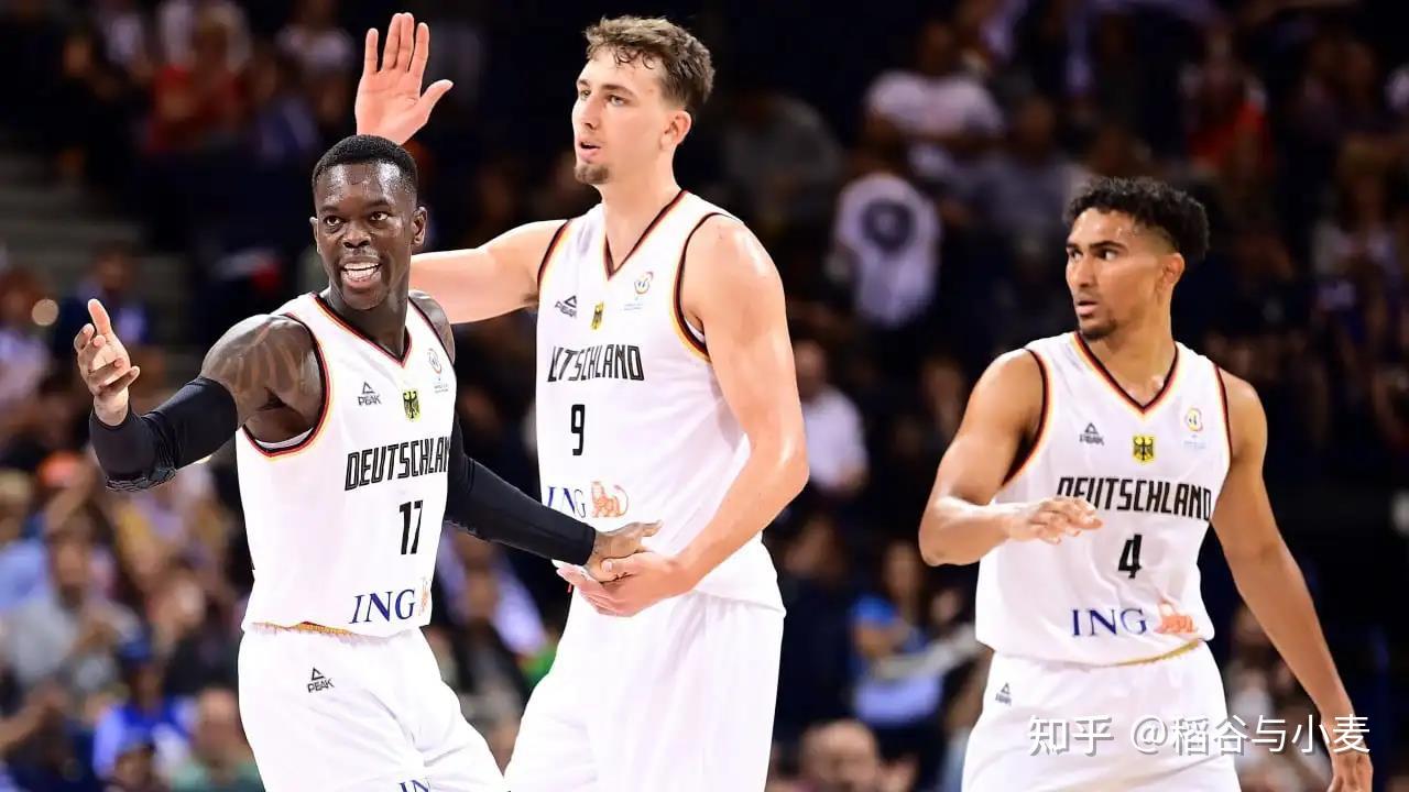 使得他在球 使得他在球