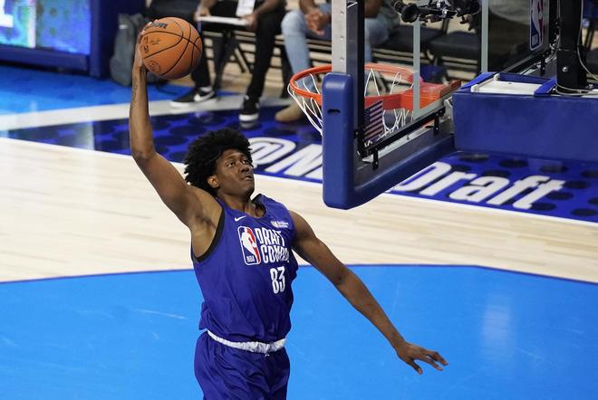 以敏捷的横 以敏捷的横