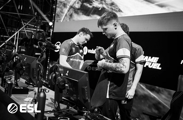 客服会先给 客服会先给